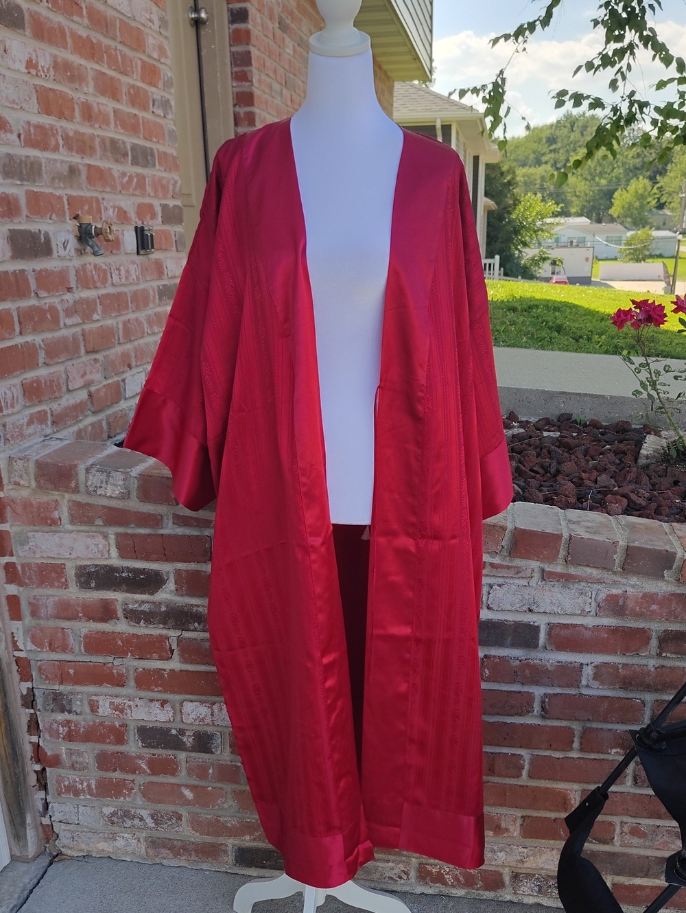 Vintage Victoria's Secret Gold Label Satin Floral Embossed Kimono Robe Size SP